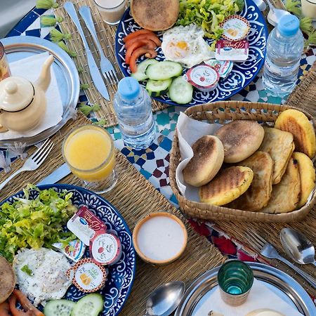Dar Al Ghazal Hotel Tangier Bagian luar foto
