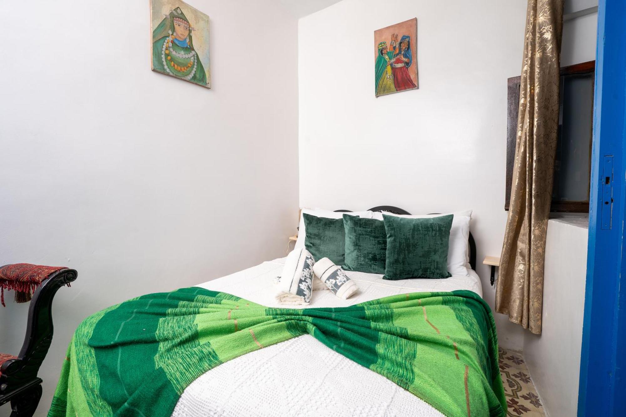 Dar Al Ghazal Hotel Tangier Bagian luar foto